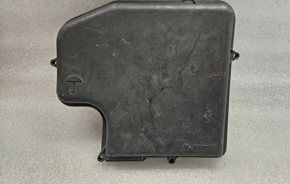 Audi A4 S4 B5 8D Fuse box cover 8D1907613