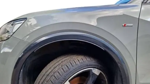Audi Q2 - Fender LX7B