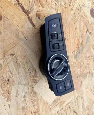 Hyundai i40 Light switch 933003Z970