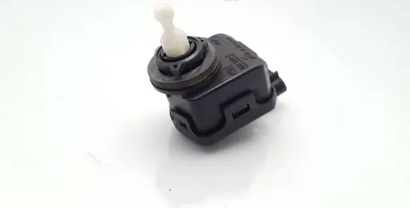 Headlight level adjustment motor