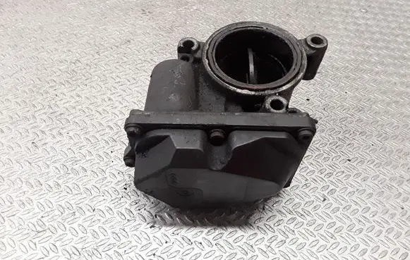 Volkswagen PASSAT B6 Throttle valve 03L128063E