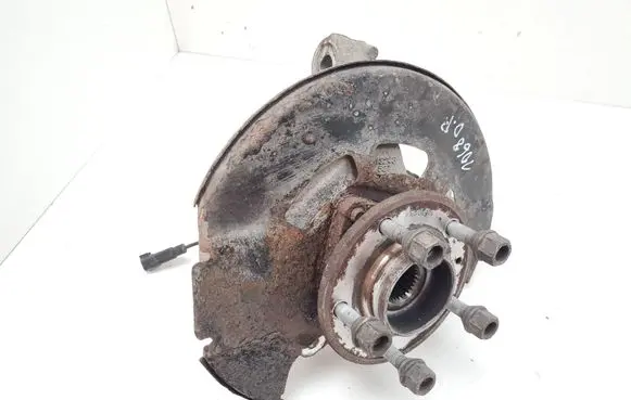 Opel Zafira C Front wheel hub