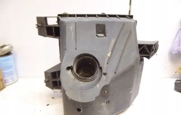 Audi A6 S6 C5 4B Air filter 