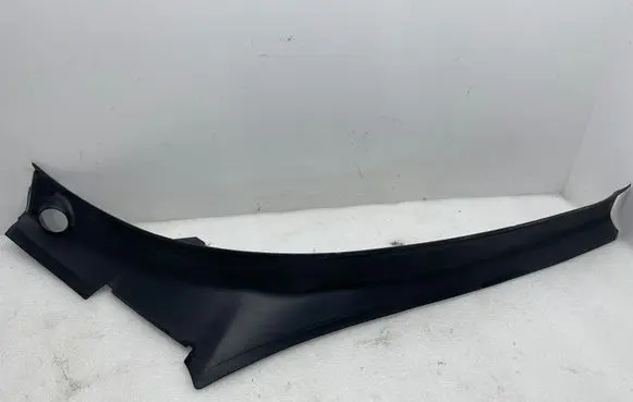 Tesla Model X Tailgate trim 104732100D
