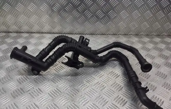 Ford Focus Engine coolant pipe/hose 9647768980