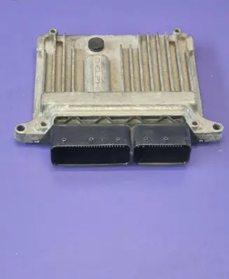 Mercedes-Benz C W204 Engine control unit/module A6461502572 28103531 A0054461740