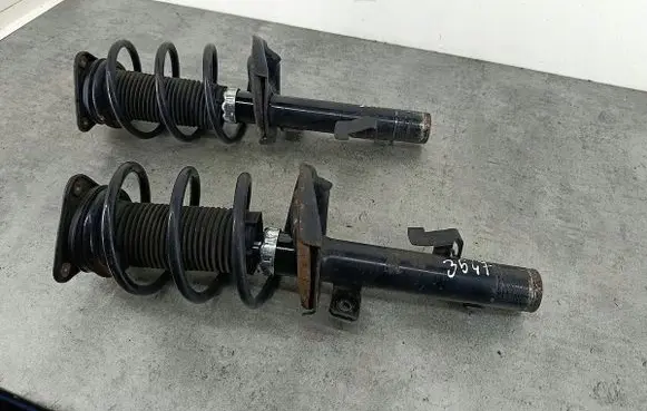 Ford Focus Front shock absorber/damper 452564L452564R