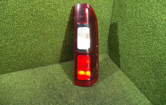 Renault Trafic III (X82) Rear/tail lights 265504656R