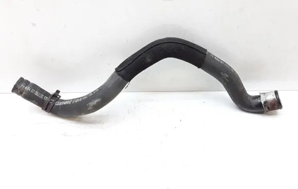 Mercedes-Benz C W204 Engine coolant pipe/hose A2045010982