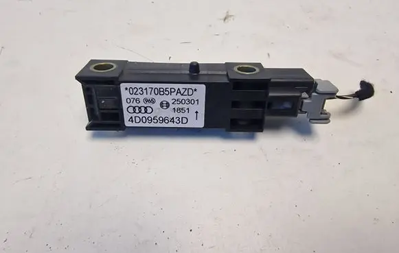 Audi A8 S8 D2 4D Airbag deployment crash/impact sensor 4D0959643D