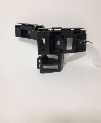 Rear bumper mounting bracket