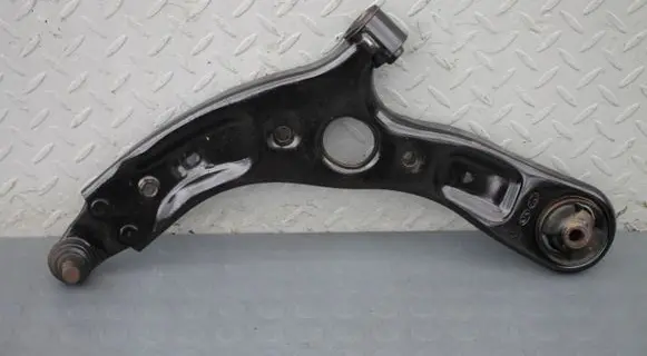 KIA Carens III Front lower control arm/wishbone