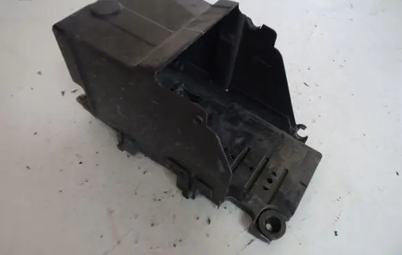 Ford Mondeo MK IV Battery box tray 
