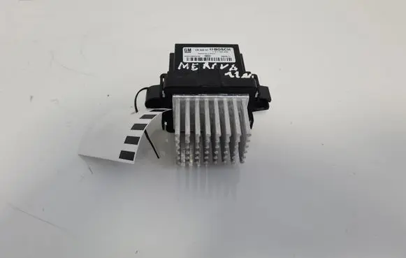 Opel Meriva B Heater blower fan relay 13503201 F011500056