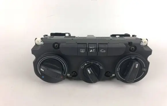 Volkswagen PASSAT B6 Climate control unit 3C2820045A