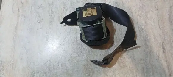 Toyota Avensis T270 Rear seatbelt 609311300A