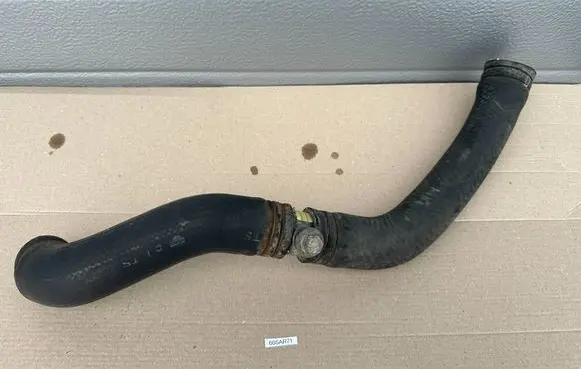 Nissan Patrol Y60 Coolant pipe/hose 2150122J00