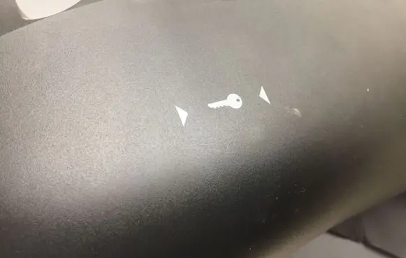 Steering wheel column trim