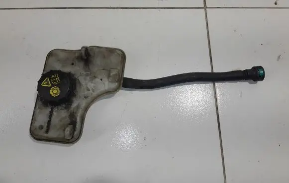 Ford S-MAX Brake fluid reservoir A526K2C246