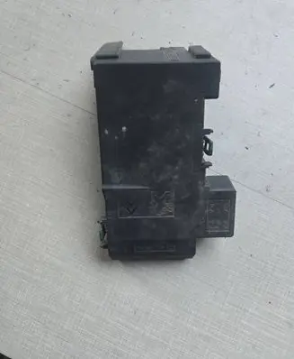 Peugeot 3008 I Fuse box cover 9664944780