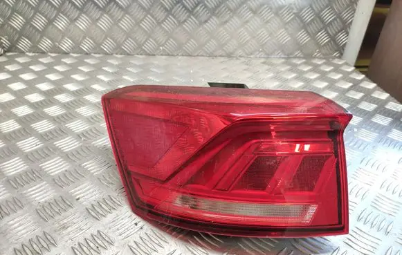 Volkswagen T-Roc Rear/tail lights 2GA945095