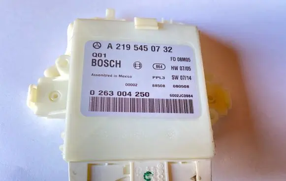 Mercedes-Benz CLS C219 Parking PDC control unit/module A2195450732 0263004250