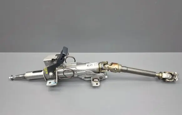 Steering wheel axle set