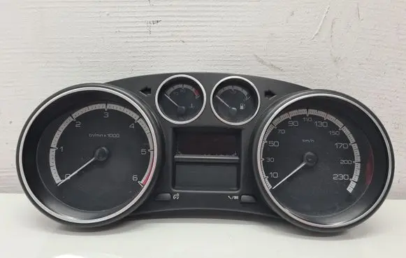 Peugeot 308 Speedometer (instrument cluster) 9666642180 554001550317
