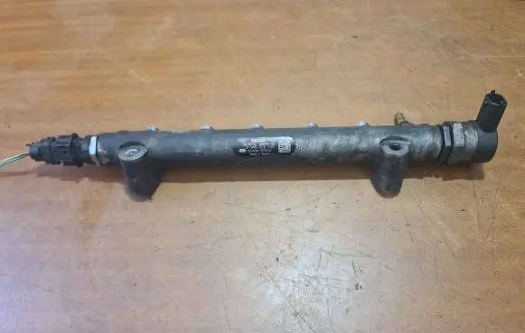 KIA Carens II Fuel main line pipe 3140027410 0445214140 052079