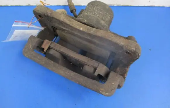 Chevrolet Captiva Rear brake caliper