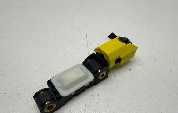 Porsche Cayenne (9PA) Airbag deployment crash/impact sensor 7L0909606B 202345 0232K201C3TV