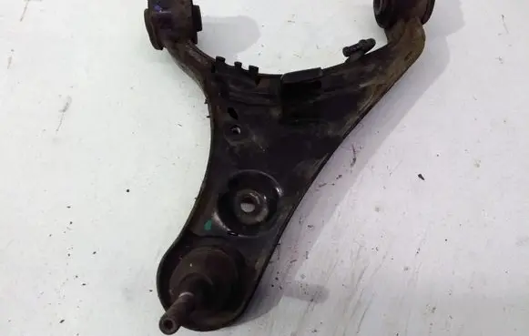 Land Rover Discovery 4 - LR4 Front lower control arm/wishbone