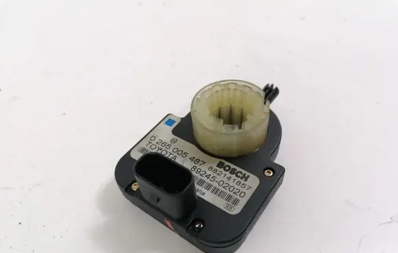 Toyota Avensis T250 Steering angle sensor 0265005487 8924502020