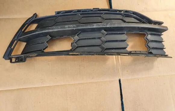 Skoda Karoq Front bumper lower grill 57A807368