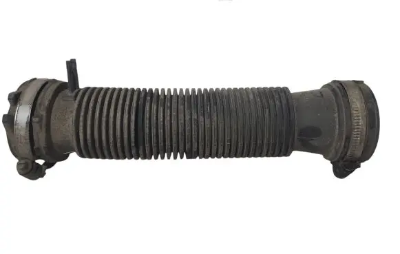 Renault Megane III Air intake hose/pipe