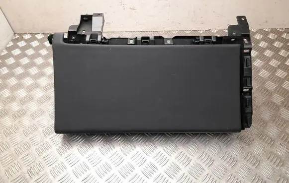 Polestar 4 Glove box set 80010106