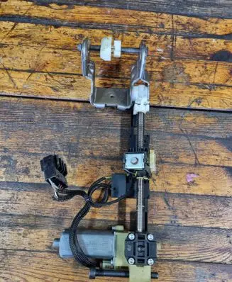 BMW X5 E70 Steering column adjust motor 0390203269