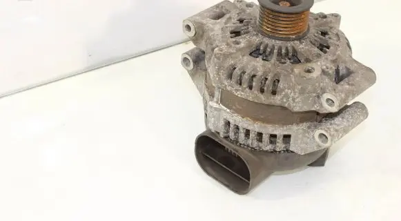BMW 7 F01 F02 F03 F04 Generator/alternator 7606628 1042106441 14V210A