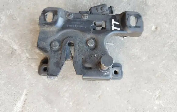 Audi TT Mk1 Engine bonnet/hood lock/catch 8n0823509