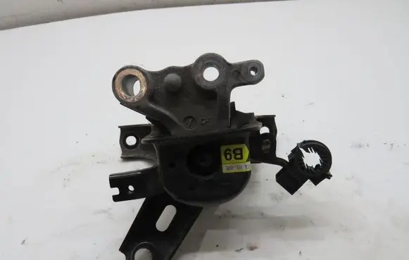 Toyota Auris E180 Gearbox mounting bracket KRIS235789