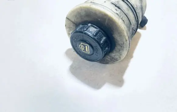 Power steering fluid tank/reservoir