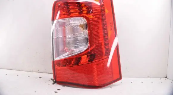 Chrysler Town u0026 Country V Rear/tail lights 05182530AE