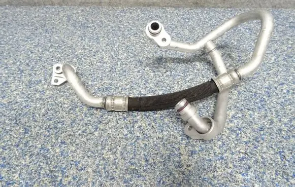 Volkswagen Golf VII Air conditioning (A/C) pipe/hose 5QE820033A