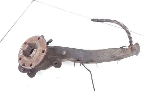 Volkswagen Touareg I Front wheel hub spindle knuckle 7L0407258A