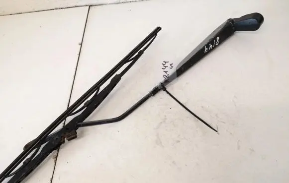 Citroen C3 Front wiper blade arm