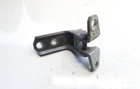 Mitsubishi Outlander Rear door lower hinge 