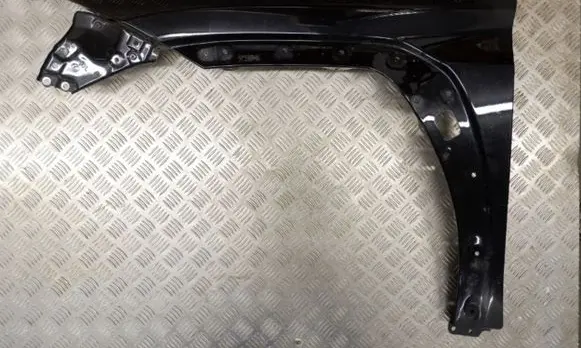 Lexus UX Fender