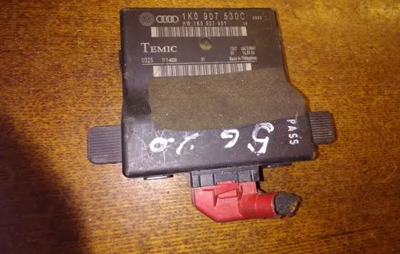 Volkswagen Golf V Other control units/modules 1K0907530C 1K0907951