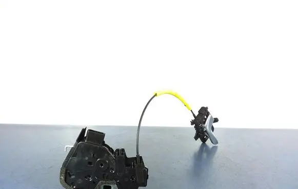 KIA Rio Front door lock 81310H8040