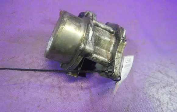 Renault Megane II Vacuum pump